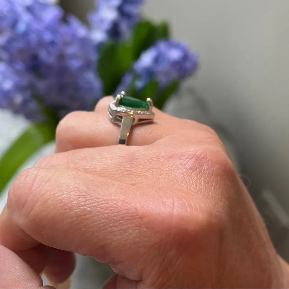 The Green Tear Drop Ring in Tibetan silver sz 6